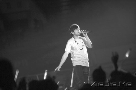 下一个夏天,我们去听周杰伦